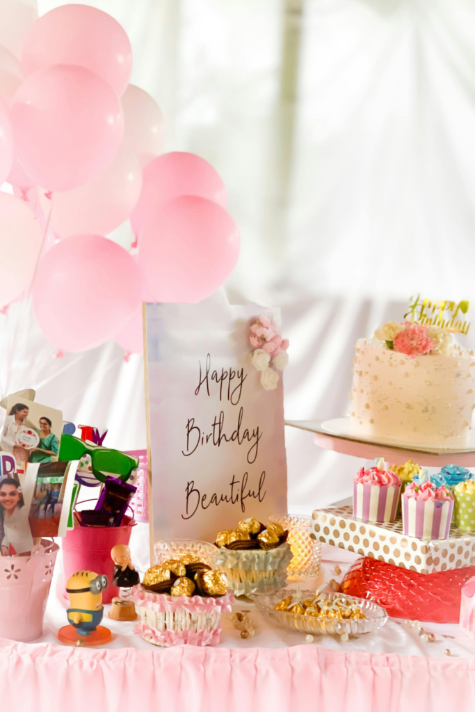 Gift Table Decoration Ideas